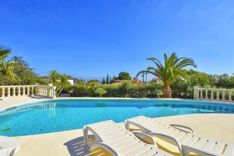 Chalet en Pilar de Jaravía