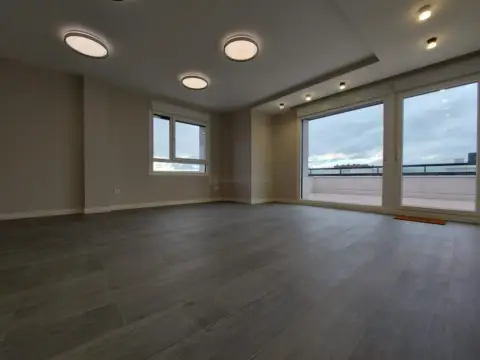 Piso en calle Paseo Carlos Fernández Casado