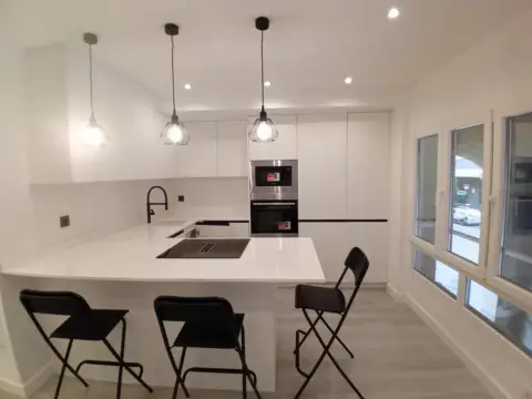 Piso en calle calle Marque de San Esteban, nº 48