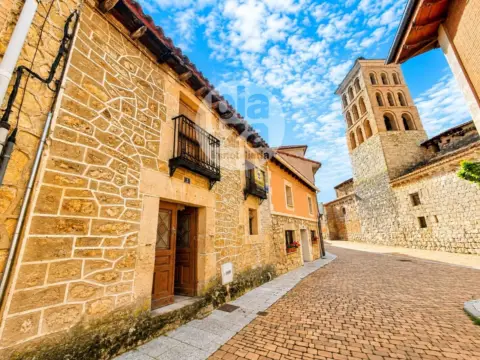 Casa en Plaza de la Iglesia