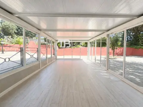 Local comercial en calle Arquitecto Francisco Casas