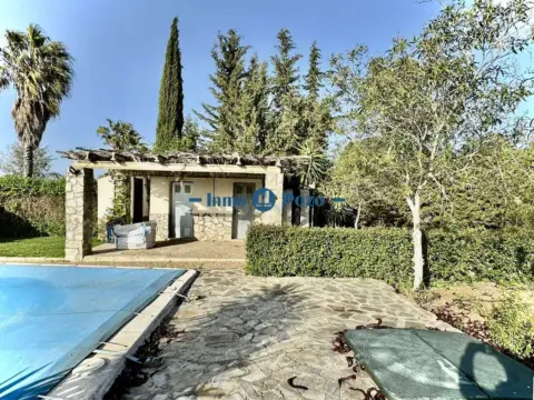 Chalet en calle Tortola, nº 4