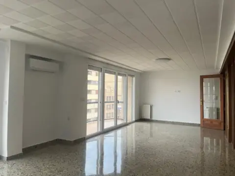 Piso en Avinguda al Vedat