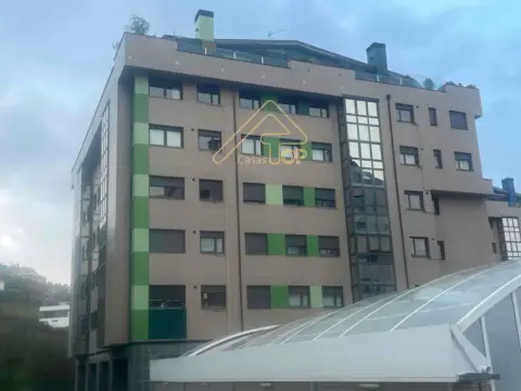 Ático en calle Santiago de Compostela