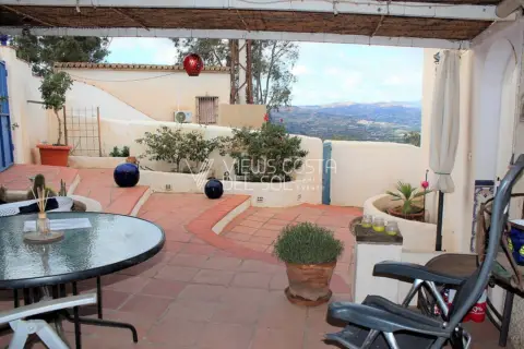 Casa en , en El Campo, Zona Rural, Montaña
