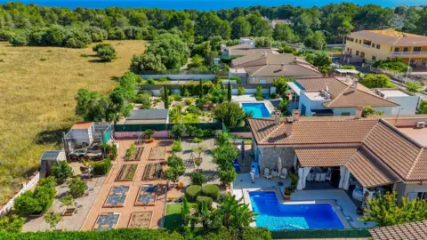 Casa en calle Carrer Dargentina