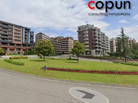 Garaje en Montecerrao