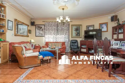 Chalet en San Clemente