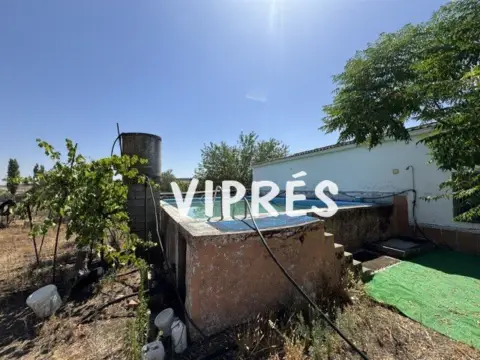 Finca rústica en Los Milagros-La Corchera