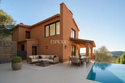 Casa en Passeig de la Serra dels Brucs