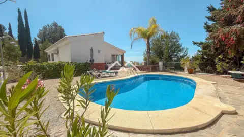 Casa en , Cerca del Mar, en El Campo, Cerca del Pueblo