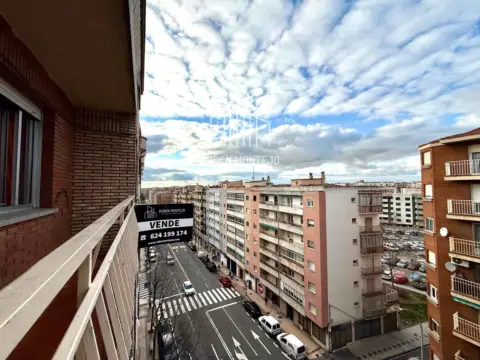 Piso en Avenida de los Comuneros, 32