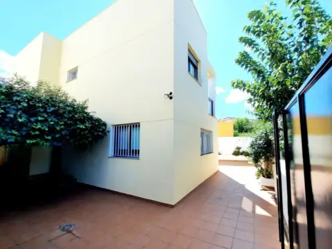 Casa en Avenida Castellon