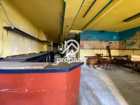 Local comercial en calle de la Estación