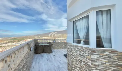 Chalet adosado en Torviscas Alto