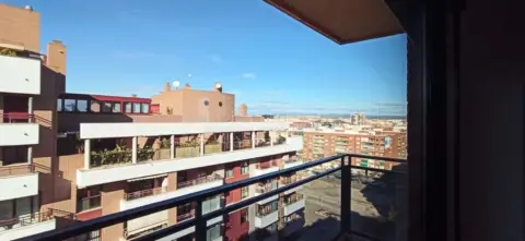 Penthouse in calle de Alfred Torán Olmos