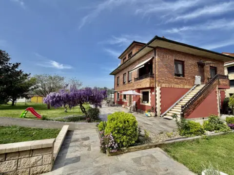 Casa en Barrio de la Sota, 11