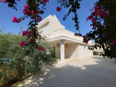 Casa – Orihuela, San Juan-Santo Domingo