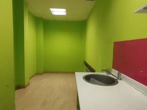 Local comercial en San Adrián-La Cava-El Arco