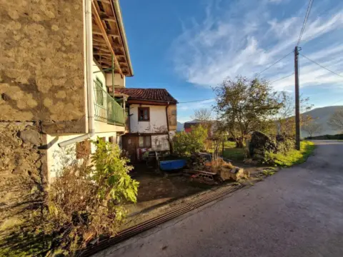 Casa en Barrio de Bostronizo, 81