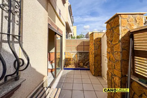 Dúplex en calle Reino Nazarí