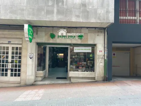 Local comercial en calle de Manuel Leiras Pulpeiro, 2