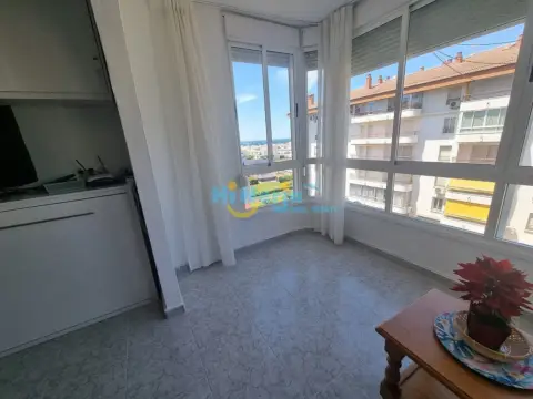 Apartamento en , 1A.Línea de Playa, Zona de Playa, Cerca del Mar, Zona Comercial, Zona Residencial, Urbanización, C