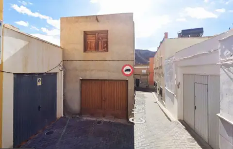 Casa en calle Modesto Aguilar