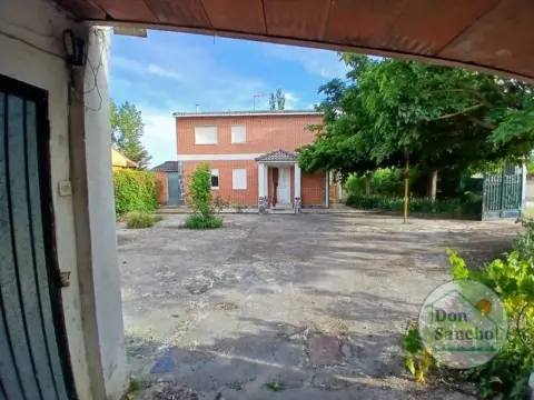 Chalet en Traspinedo