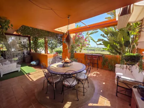 Apartamento en Urbanización El Hacho-La Duquesa Golf