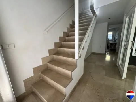 Casa pareada en Nuevo Bulevar