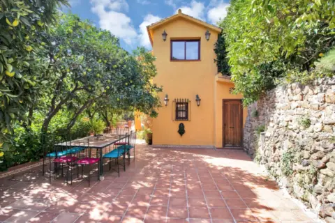 Finca rústica en Ojén