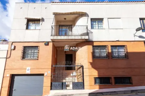 Casa en Plaza de Italia- Casas Baratas
