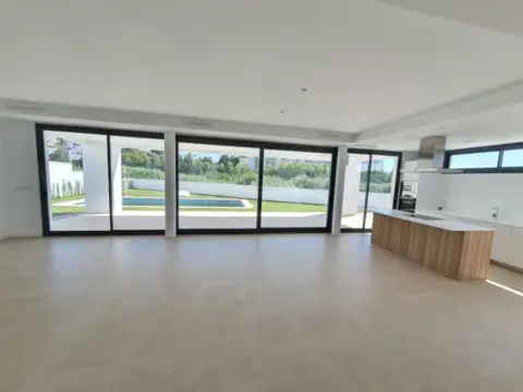 Chalet en Castillo de la Duquesa