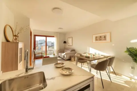 Apartamento en Jerónimo y Avileses