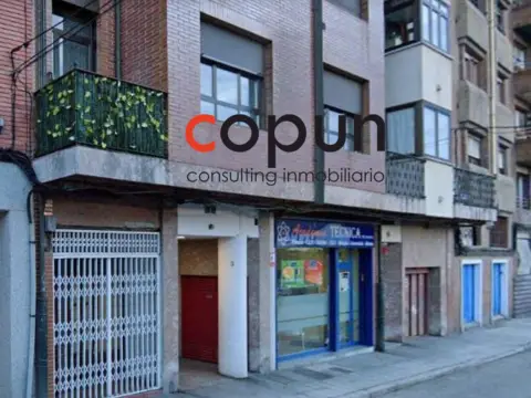 Local comercial en Tenderina-Mercadín-Fozaneldi