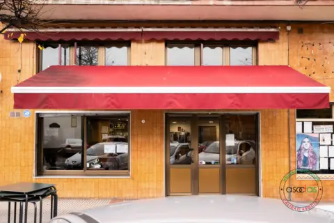 Local comercial en calle de Baleares, 19