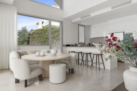 Piso en calle Benahavã?Â­S,Centro,Avenida de Andalucia