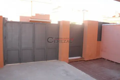 Casa adosada en , Zona de Playa, Cerca del Mar, Zona Residencial, Cerca del Pueblo