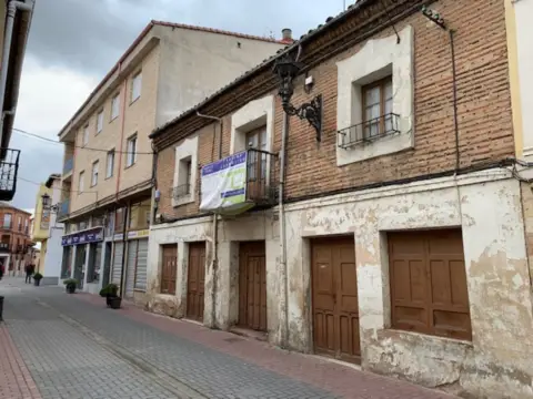 Casa en calle de Cristóbal Colón, 8