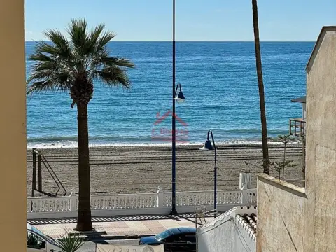 Apartamento en , 1A.Línea de Playa, Zona de Playa, Pueblo