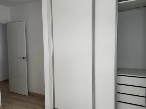 Apartamento en calle Sebastian Eslava 11 Primero A