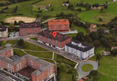 Piso en Tenderina-Mercadín-Fozaneldi