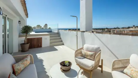 Ático en Lomas de Marbella Club-Puente Romano