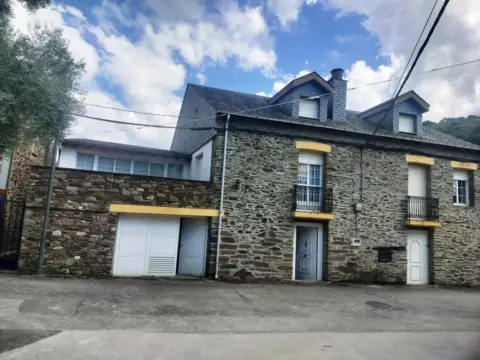 Casa en -