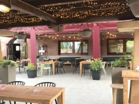 Local comercial en calle As-331
