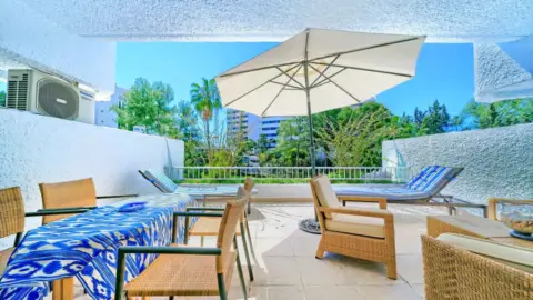 Apartamento en Lomas de Marbella Club-Puente Romano