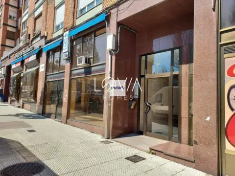 Local comercial en calle Amparo Pedregal, 7
