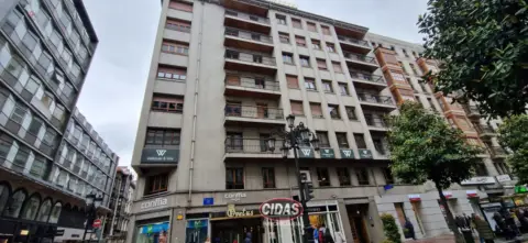 Piso en calle de Uría