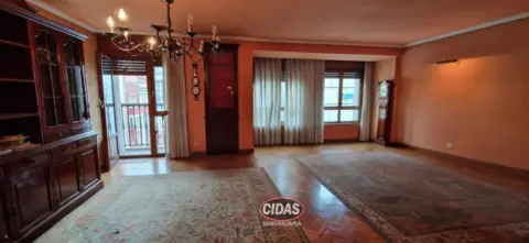 Piso en calle de Uría